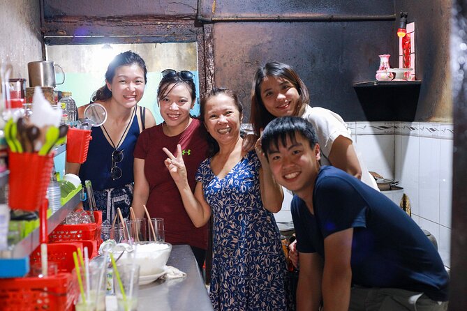 Private Scooter 4-hour Non-touristy Hidden City Tour In Ho Chi Minh - Stop 1: Thich Quang Duc Monument and a War-Era Lesson