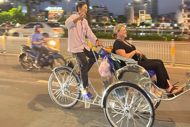 Private Street Food Discovery by Cyclo at Night in Ho Chi Minh - Key highlights before you go
