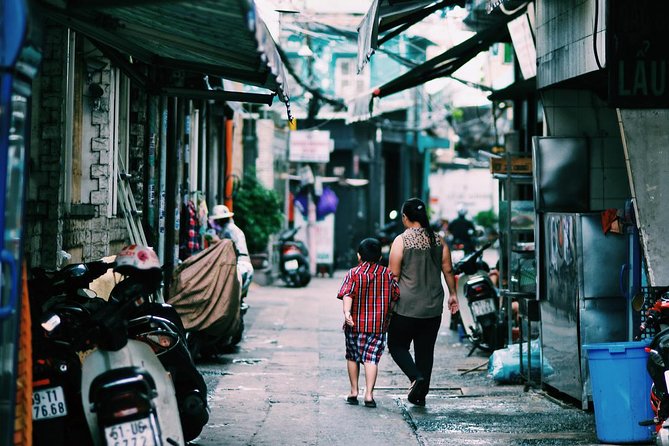 Private Street Food Tour by Motorbike/Car with Local Students - Why This Ho Chi Minh City Street Food Tour Works for Real Life