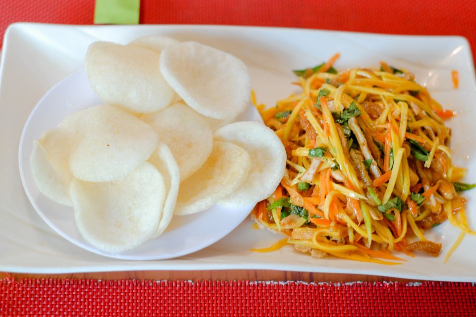Private Vegan Food Tour By Scooter in Ho Chi Minh City - The dessert finish: smoothies or fresh fruit