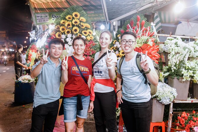 Saigon After Dark Night Tour by Scooter + 7 tastings - Stop 3: Nguyen Thien Thuat Street Food Area (Apartment Building Neighborhood Energy)