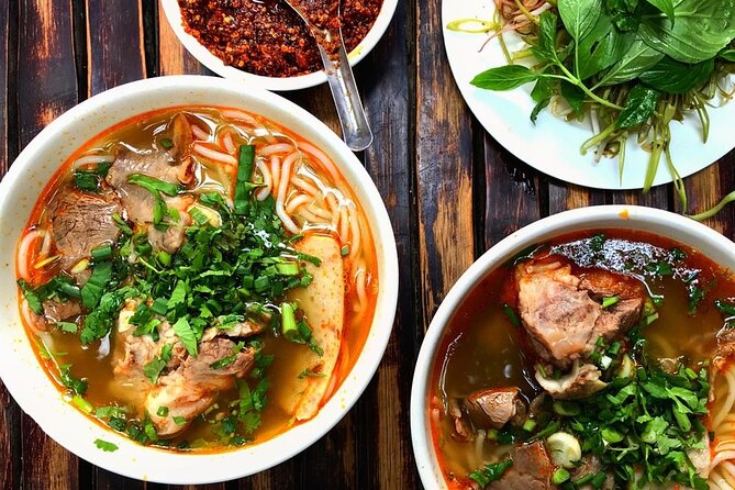 Saigon After Dark With Seafood, Beer & Live Music Bar - Price and value: what $92 really buys you