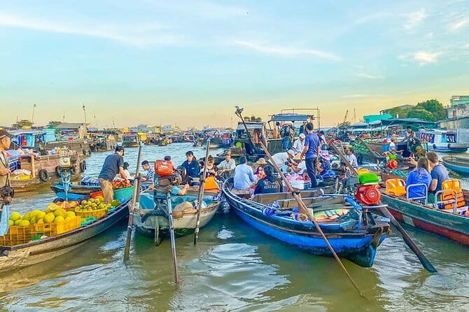 Saigon By Night Open Air Jeep Street Food Tour Experience - Weather and comfort: the one constraint you should respect
