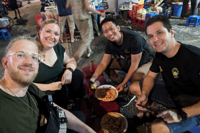 Saigon by Night: Private Street Food Walk You Can’t Miss - District 1 Start: Finding the Tour Near the Opera House Area