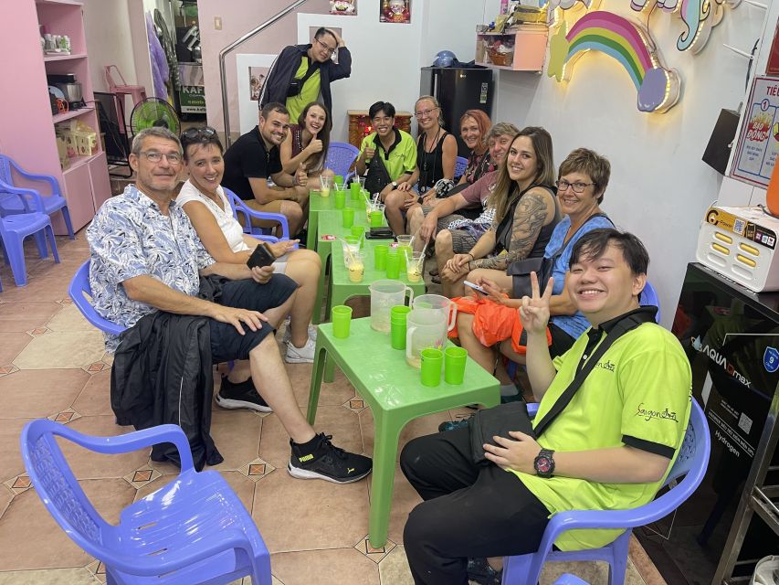 Saigon: Day-Night Sights & Local Food Tour l Female Option - District 1: the grilled pork vermicelli start and Thích Quảng Đức