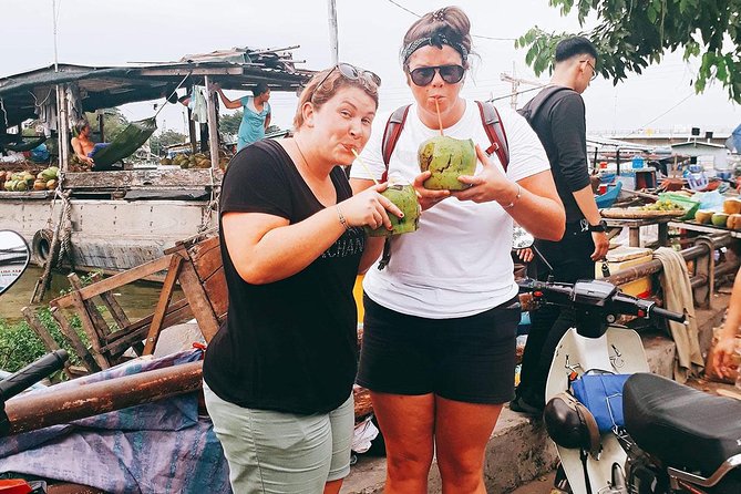 Saigon Night Sights & Local Food by Motorbike| Opt: Ao Dai Riders - Stop-by-stop: what you’ll see and why each moment matters