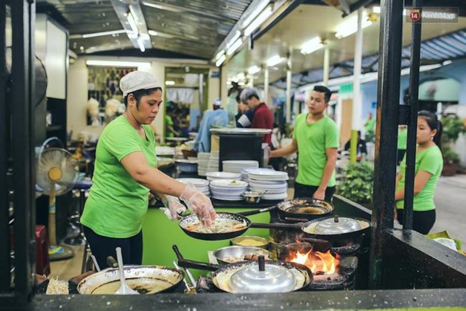 Saigon: Private Food Tour Discovery & City Tour by Jeep - Why a Private Jeep Works for Saigon After Dark