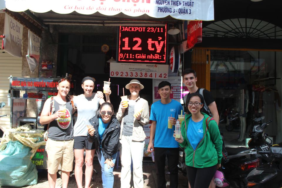 Saigon: Private Half-Day Car Tour of Ho Chi Minh City - Notre-Dame Cathedral Basilica: pre-wedding photos and real details