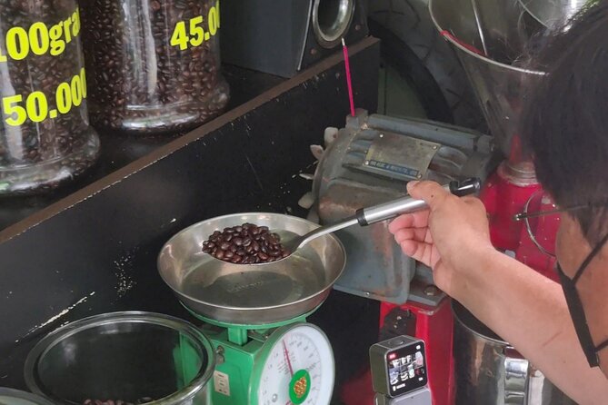 Saigon Private/Small Group Walking Food Tour with 13 Tastings - District 10 food learning moment: bánh xèo, bò lá lốt, and bao chiên