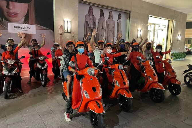 Saigon Vespa By Night Street Food With Female Riders Ao Dai - The dessert stop: Kem Xoai Dam at a smaller store