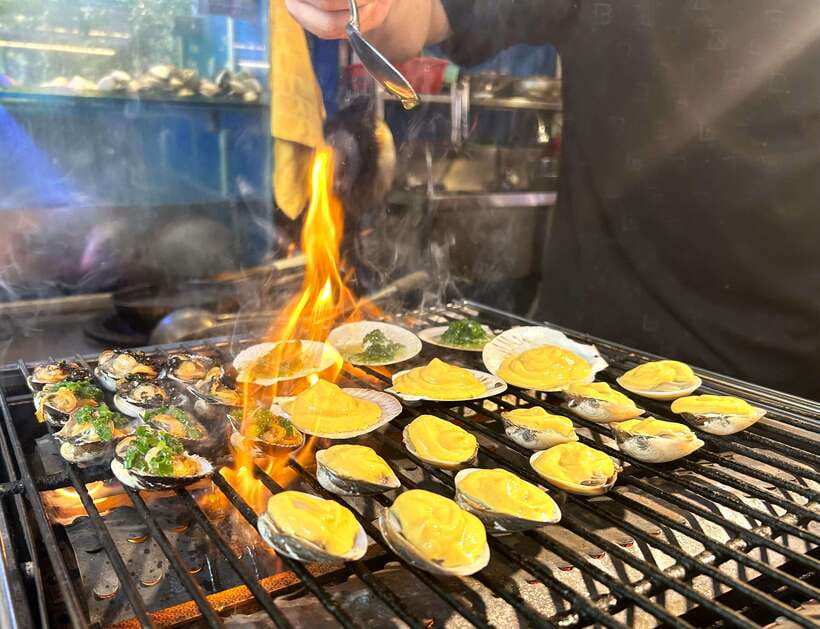 Secret walking Food Tour Ho Chi Minh City - Where the tour starts: Ben Nghe Street Food Market