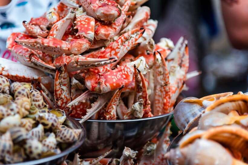Secret walking Food Tour Ho Chi Minh City - Nguyễn Huệ Walking Street and Cơm Tấm: comfort food with street attitude