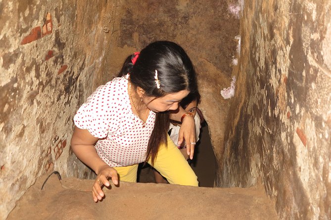 Small-Group 1-Day Tour: Cu Chi Tunnels & Mekong Delta - Lunch on the Mekong side: 5 courses that keep you fueled