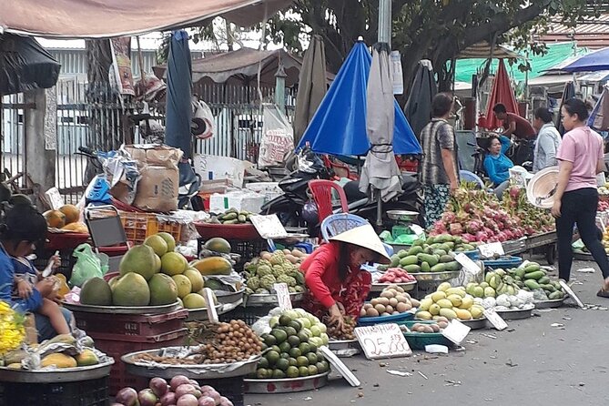 Small-group Saigon City Tour: 3-Hour Cyclo Ride to Hidden Stories - Price value: why $30 can feel fair (and when it won’t)