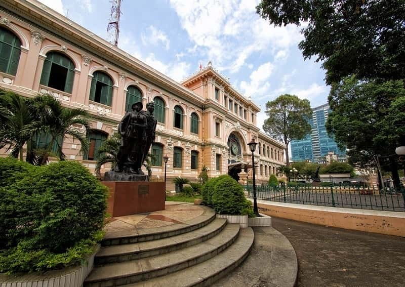 Small Group Tour: Ho Chi Minh City and Cu Chi Tunnels - War Remnants Museum: powerful, heavy, and worth planning for