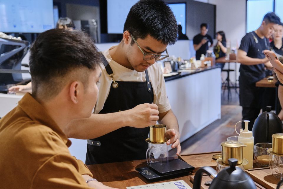 Techniques & Secrets Behind the Famed Vietnamese Egg Coffee - Timing, language, and small comfort tips