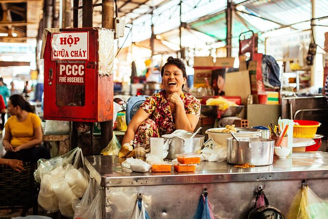 The 10 Tastings of Ho Chi Minh City With Locals: Private Street Food Tour - Private street food, but still practical