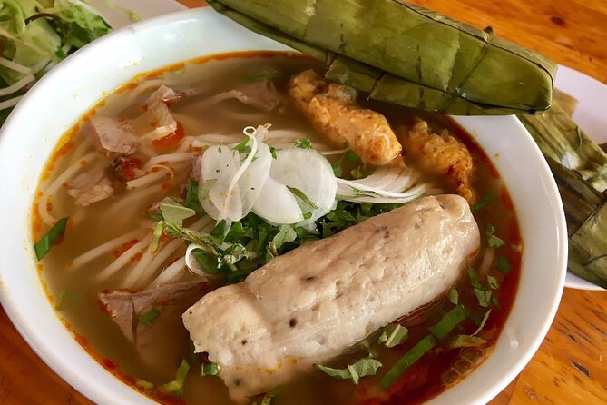Top Notch Street Food Motorbike Tour In Ho Chi Minh City - What you actually eat: from coconut juice to Bánh Xèo
