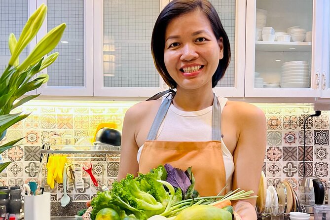Top-rated Home Cooking Class with a River View AC Kitchen - A river-view, air-conditioned kitchen changes the whole experience