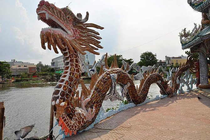 VIP Tour in Dragon Floating Temple sightseeing by SpeedBoat - Dragon Floating Temple on Snake Island and Phu Chau Floating Temple