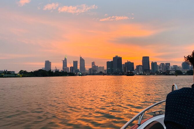 VIP Tour in Saigon: Romantic Sunset Cocktail by SpeedBoat - Weather, clothing, and photo tips you’ll actually use